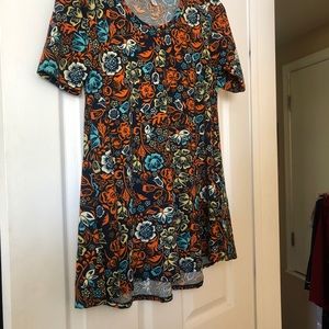 LuLaRoe Perfect Tee